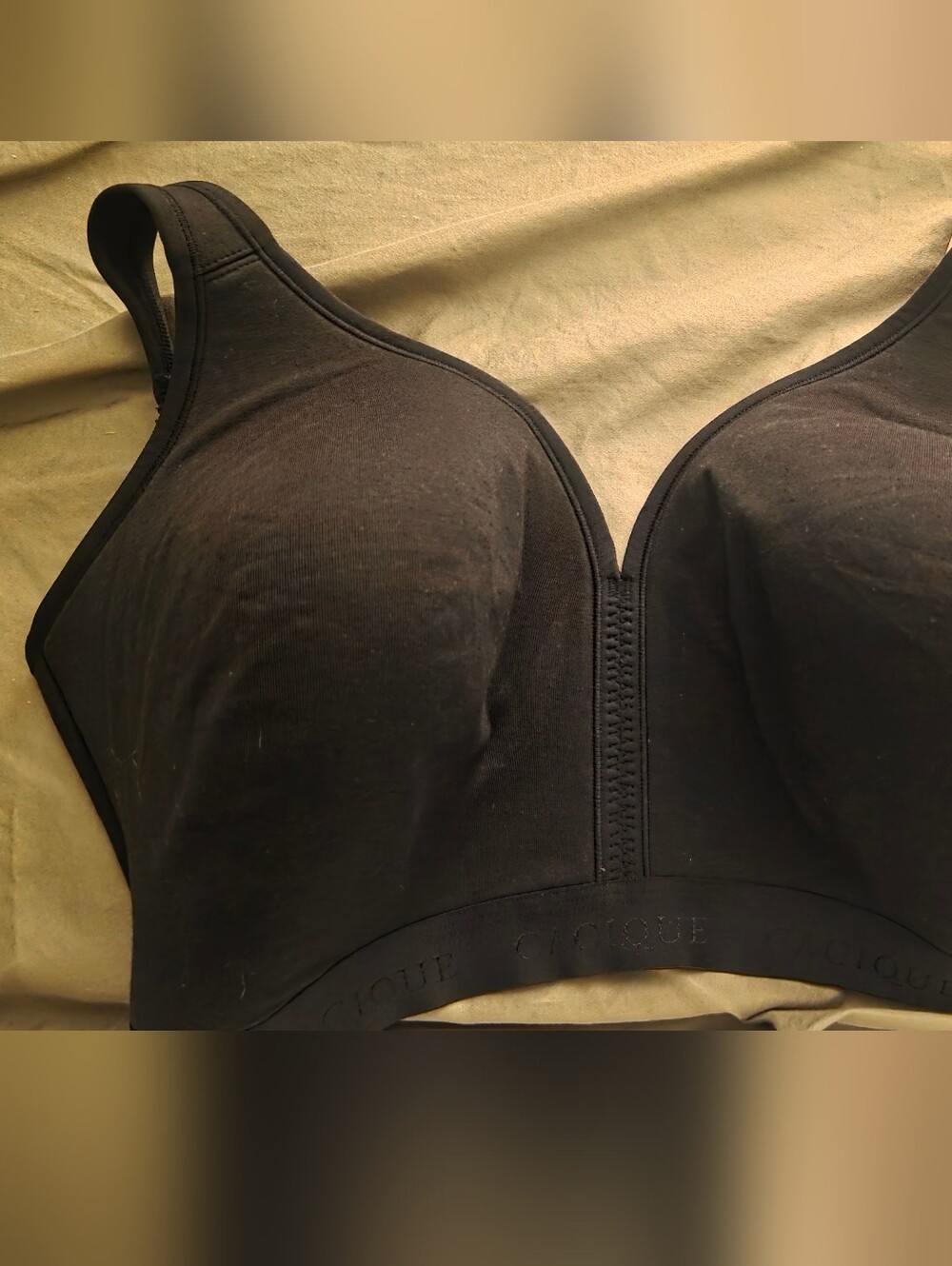 Cacique Black Wireless Seamless Everyday Bra